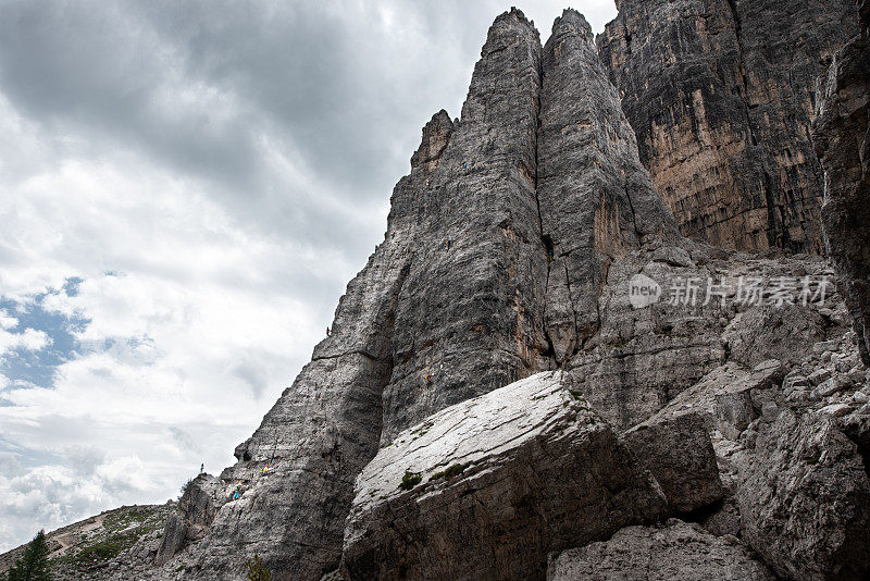 意大利特伦蒂诺上阿迪杰：白云岩 - Giau Pass，Cinque Torri